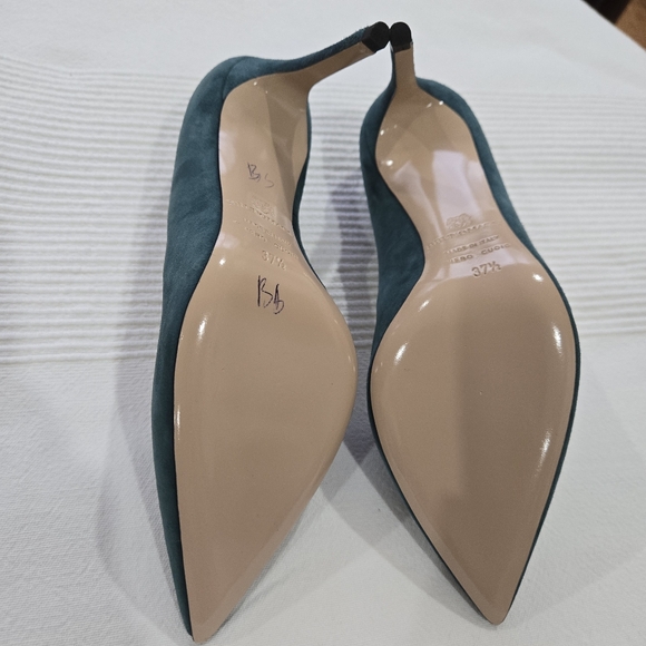 NWOT Bruno Magli pumps size US 7, EU 37.5 - Picture 6 of 12